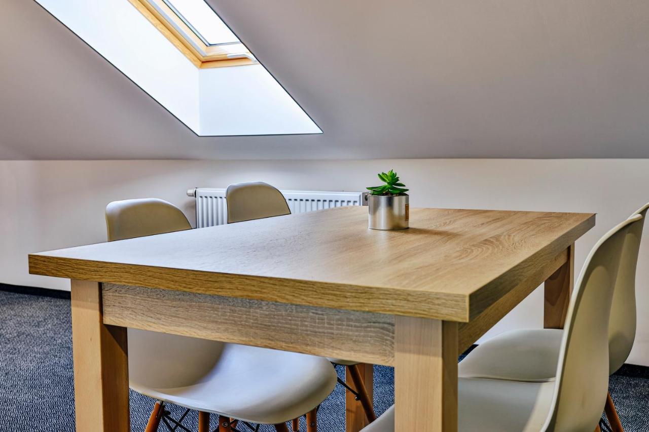 Bed and Breakfast Targowa37 Uniejow Esterno foto