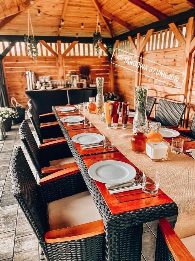 Bed and Breakfast Targowa37 Uniejow Esterno foto
